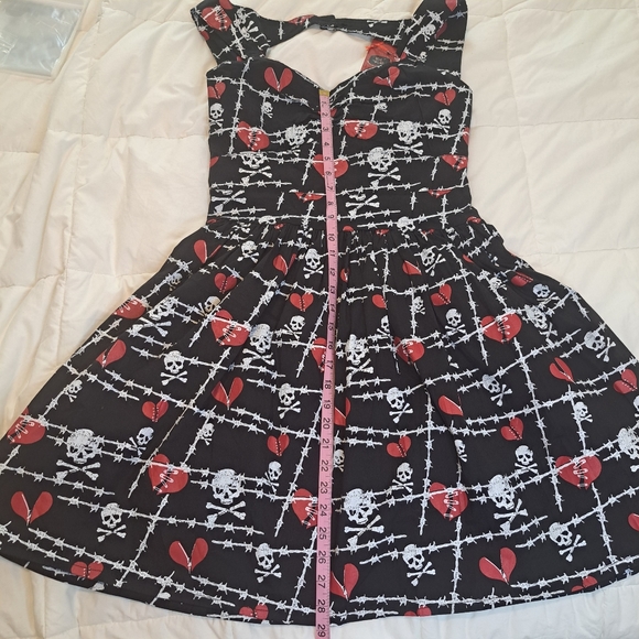 Dead Threads Goth Dress Zipper Broken Heart Skull Barbed Wire Emo Alt Open Back - Picture 9 of 11